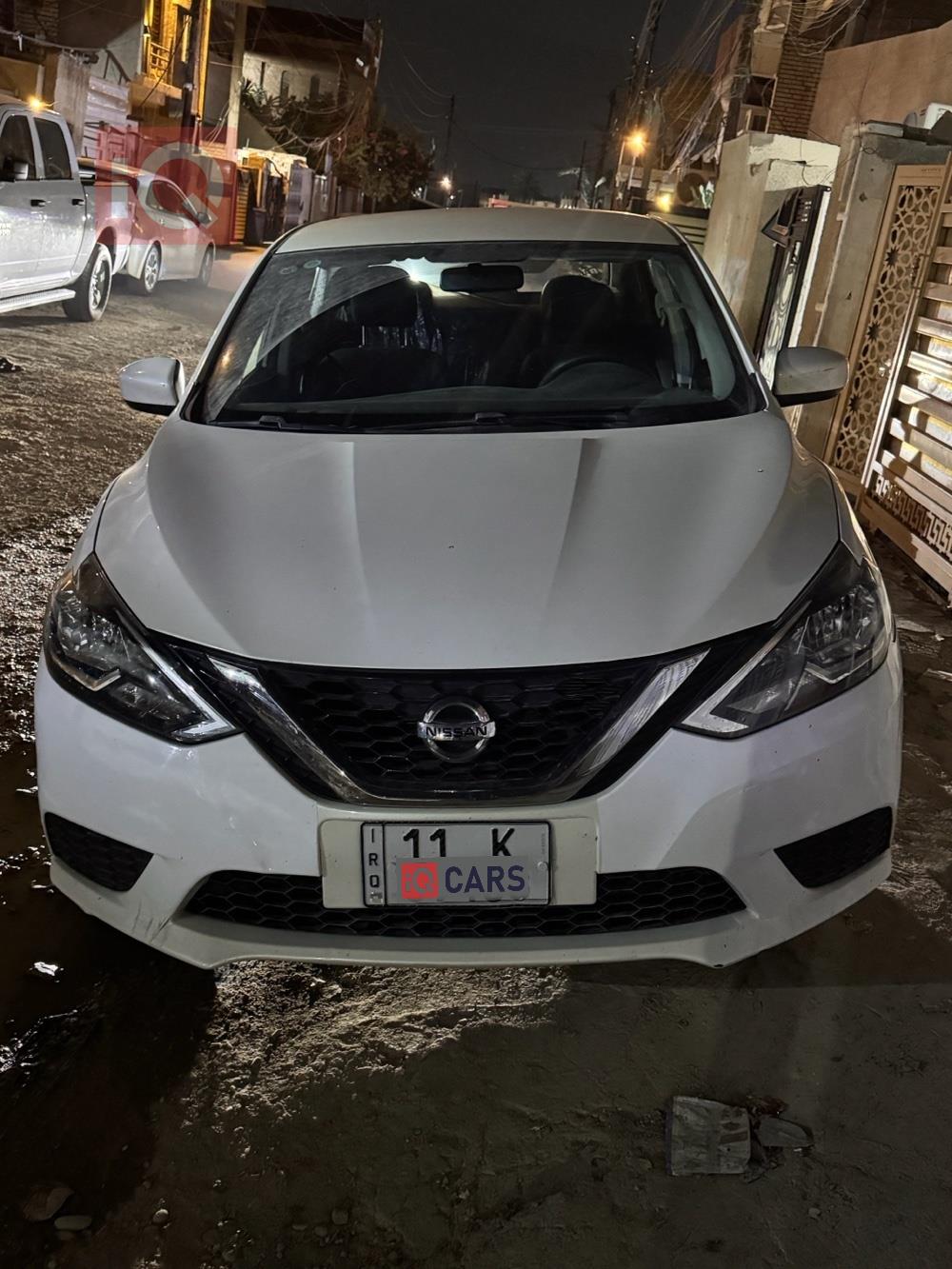 نيسان سيلفي